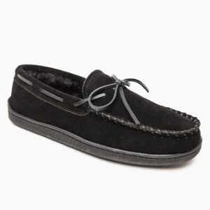 BRAND NEW MINNETONKA Men's Pile Lined Hardsole